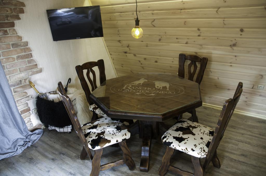 Łagów Rancho Zapotocznyヴィラ エクステリア 写真