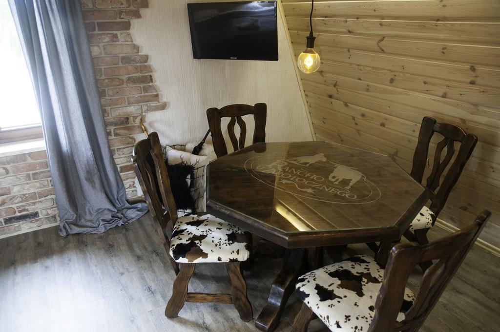 Łagów Rancho Zapotocznyヴィラ エクステリア 写真